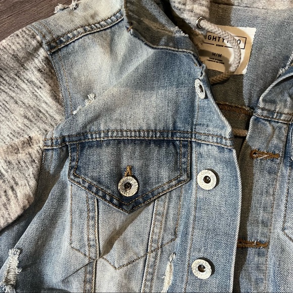 Jean jacket - Picture 3 of 3